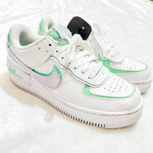 Load image into Gallery viewer, Nike Casual Shoes Womens 10 *
