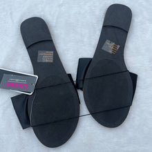 Load image into Gallery viewer, Sandals Womens 8.5 B372
