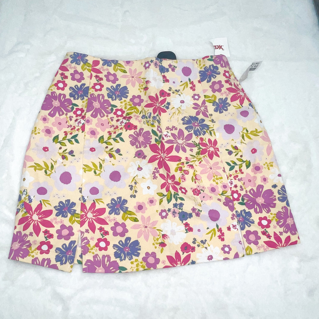 Love On A Hanger Short Skirt Size 7/8 B504