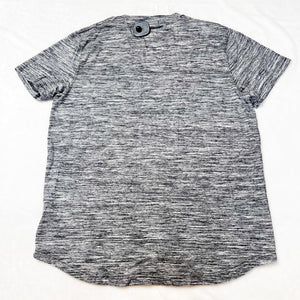 Abercrombie & Fitch T-shirt Size Large * - Plato's Closet Bridgeville, PA