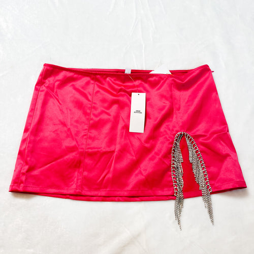 Urban Outfitters ( U ) Short Skirt Size Large * - Plato's Closet Bridgeville, PA