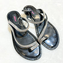 Load image into Gallery viewer, Dollhouse Sandals Womens 7.5 *

